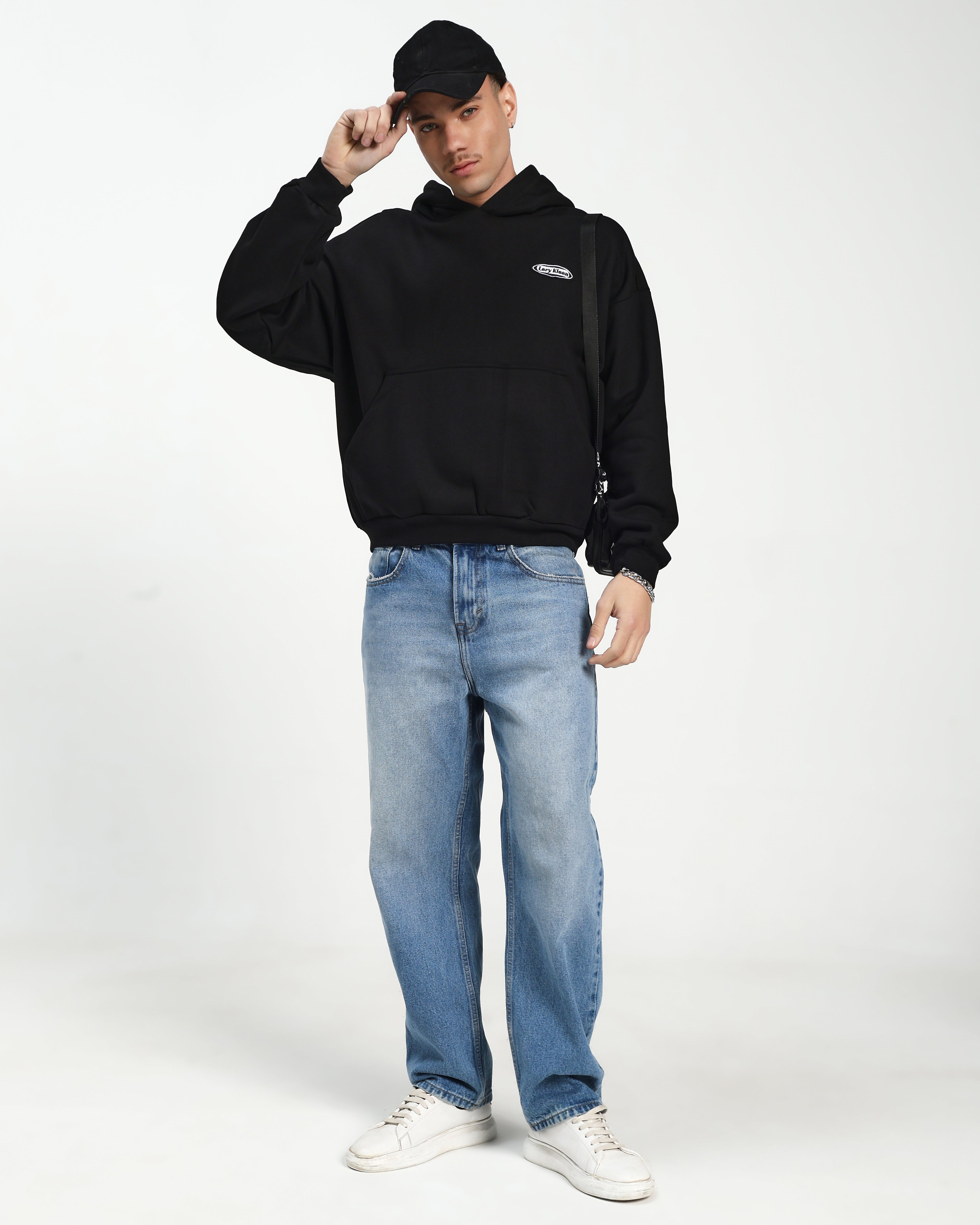 OVERSIZED HOODIE - BLACK